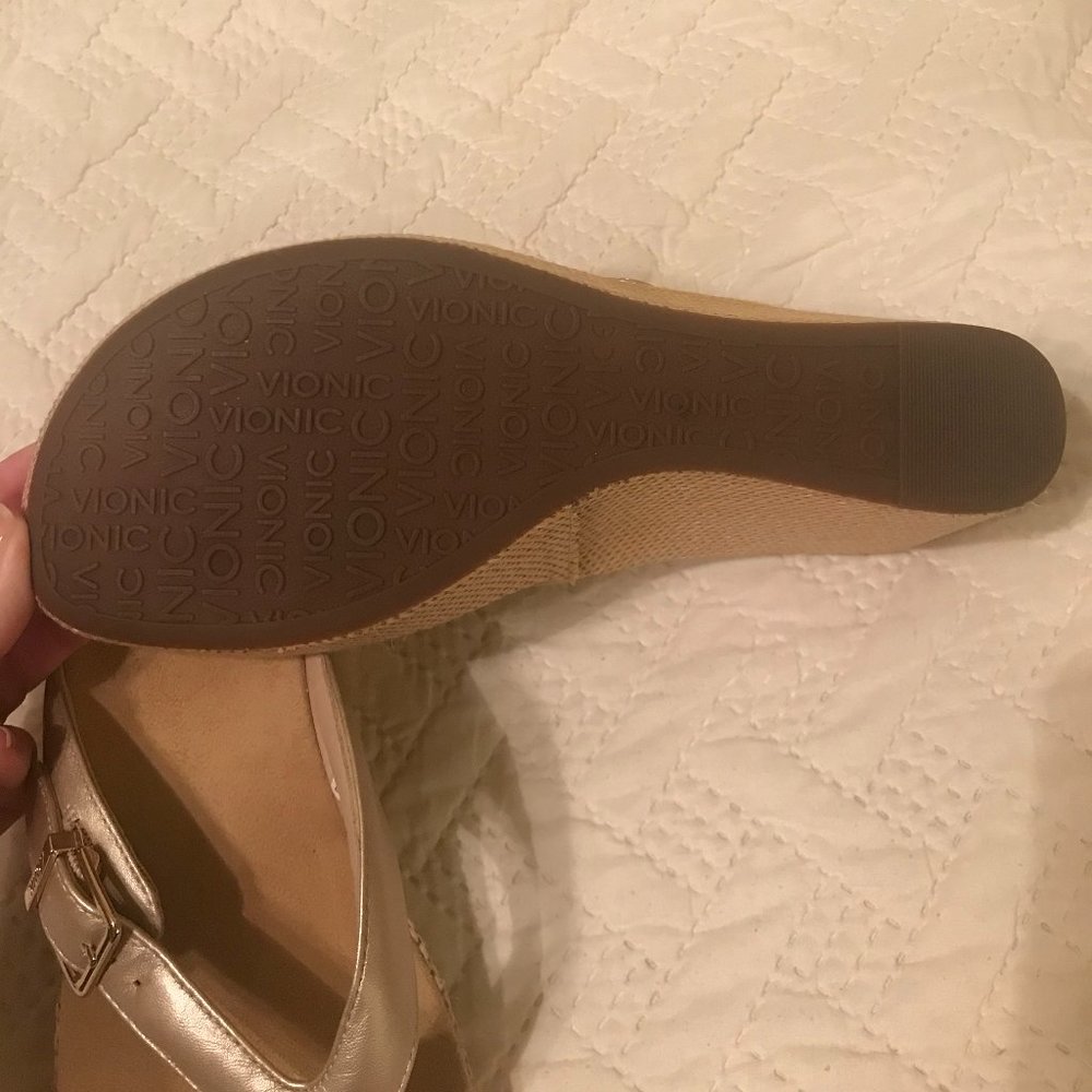 Wedge Sandals - Picture 2 of 4